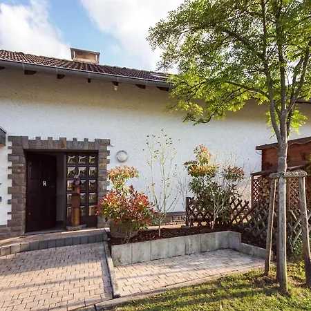 Ferienhaus Am Ahrufer *