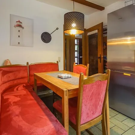 Ferienhaus Am Ahrufer * Insul